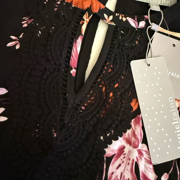 Daniel Rainn Black Blouse with Pink Floral Design - NWT - XS - Picture 4 of 8